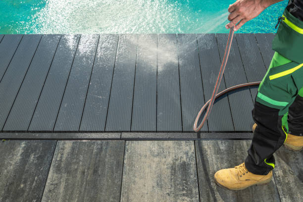 Why Choose Our Certified Pressure Washing Experts for Your Project Needs in Williston, FL?
